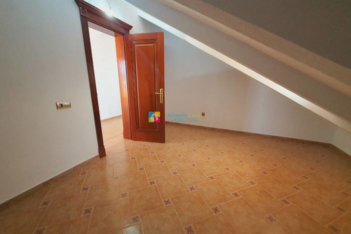 Image No.45-9 Bed Villa for sale