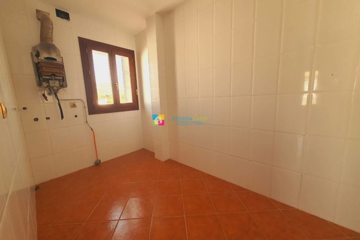 Image No.6-9 Bed Villa for sale