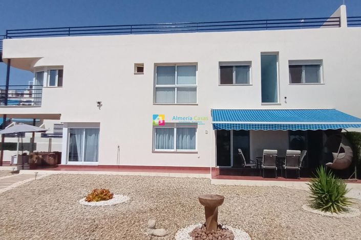 Image No.29-3 Bed Villa for sale