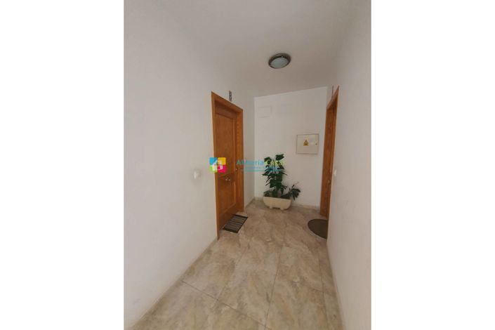 Image No.2-4 Bed Apartment for sale