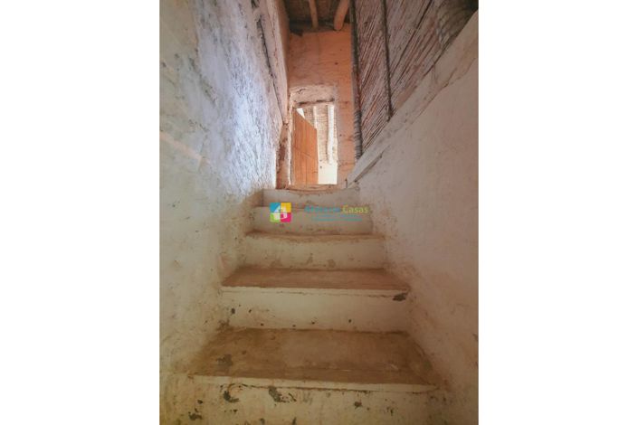 Image No.16-3 Bed Country House for sale