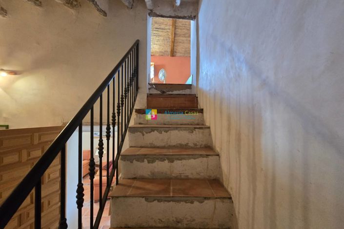 Image No.22-4 Bed Country House for sale