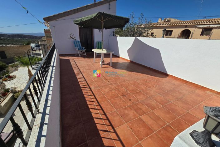 Image No.28-4 Bed Country House for sale