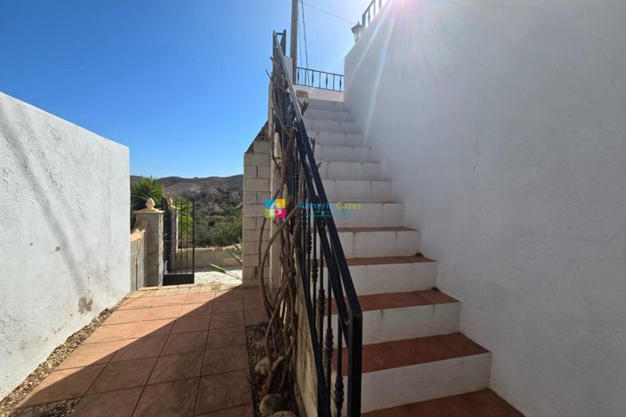 Image No.29-4 Bed Country House for sale