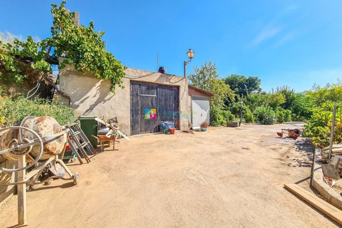 Image No.5-4 Bed Country House for sale