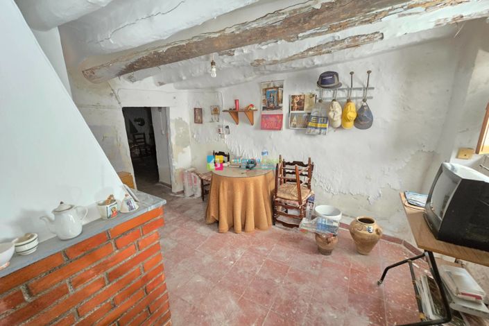 Image No.3-4 Bed Townhouse for sale