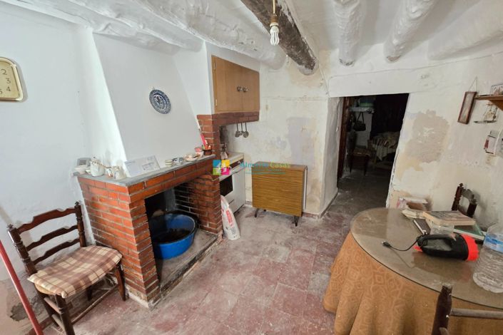 Image No.4-4 Bed Townhouse for sale