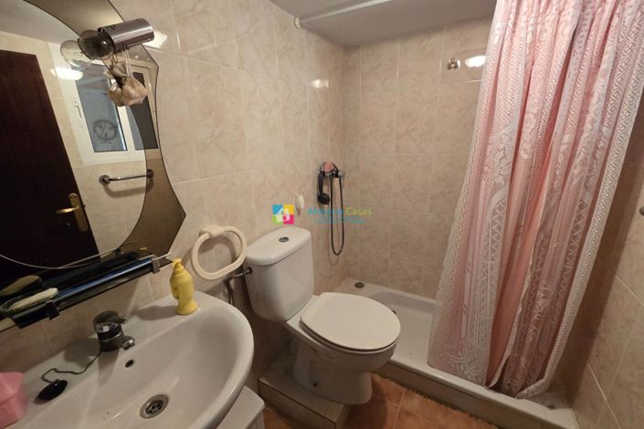 Image No.9-4 Bed Townhouse for sale