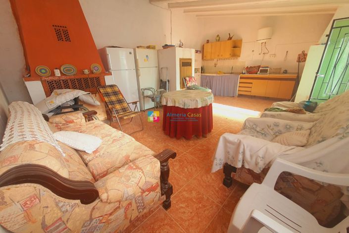 Image No.31-4 Bed Townhouse for sale