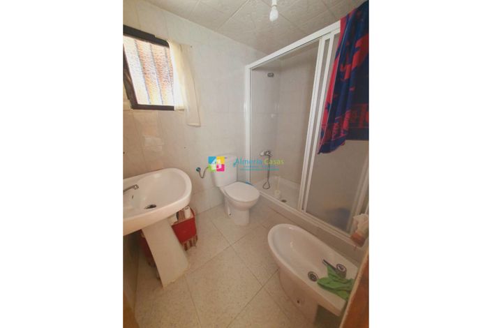 Image No.32-4 Bed Townhouse for sale