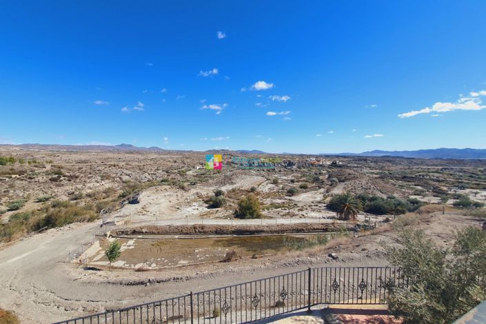 Image No.45-3 Bed Country House for sale