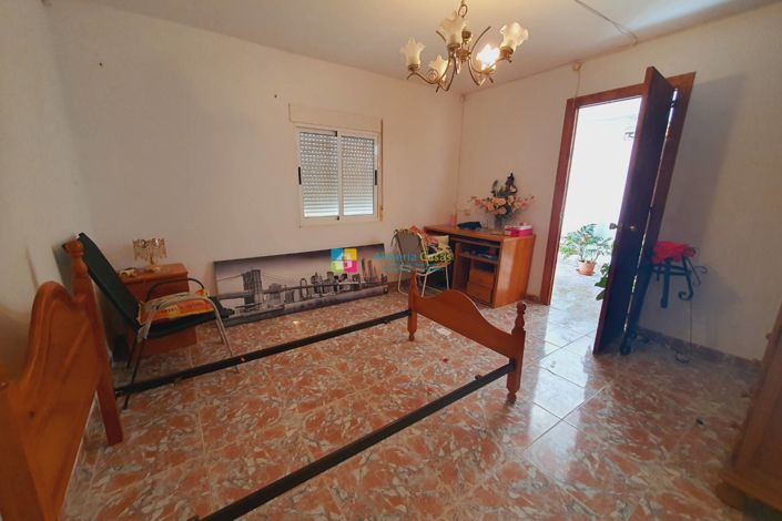 Image No.7-3 Bed Country House for sale