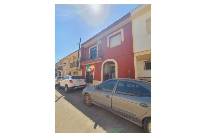 Image No.1-4 Bed Townhouse for sale