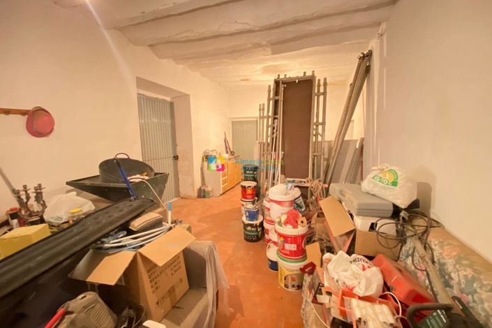 Image No.22-4 Bed Townhouse for sale