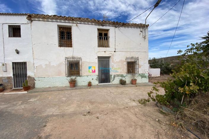 Image No.1-5 Bed Country House for sale