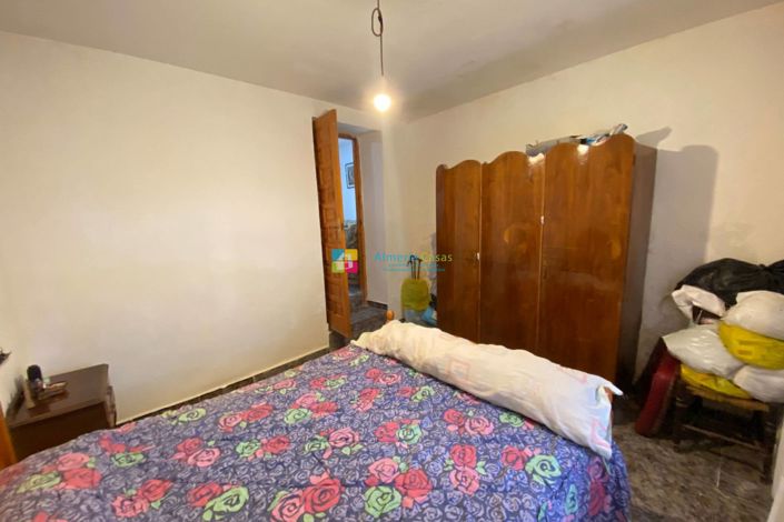 Image No.14-5 Bed Country House for sale