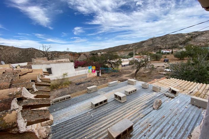 Image No.24-5 Bed Country House for sale