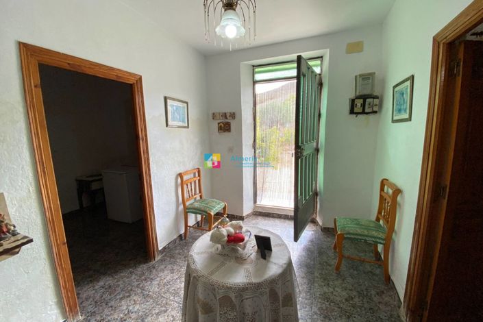 Image No.7-5 Bed Country House for sale