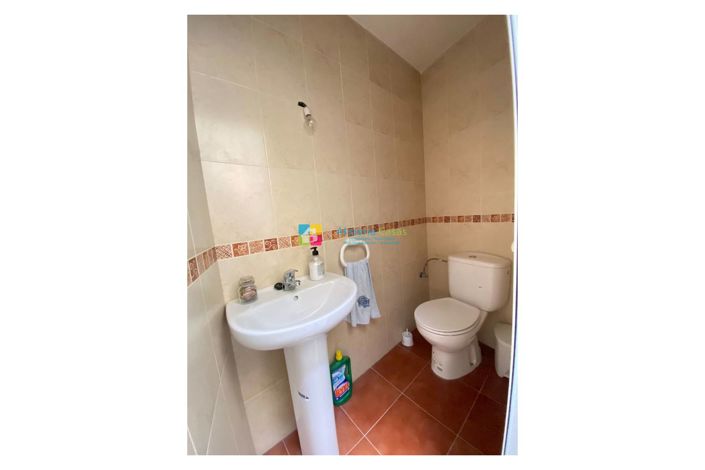 Image No.14-6 Bed Townhouse for sale