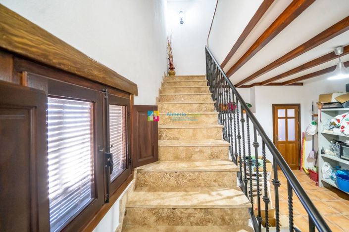 Image No.20-5 Bed Country House for sale