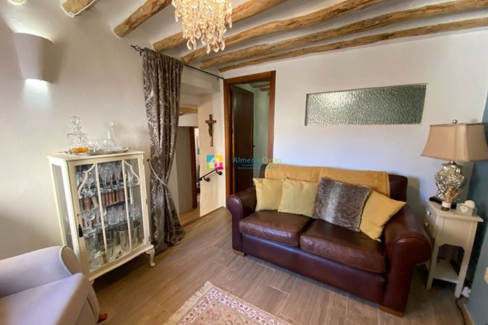 Image No.17-3 Bed Townhouse for sale