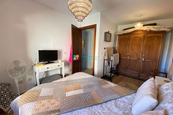 Image No.28-3 Bed Townhouse for sale