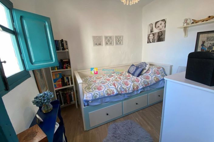 Image No.31-3 Bed Townhouse for sale