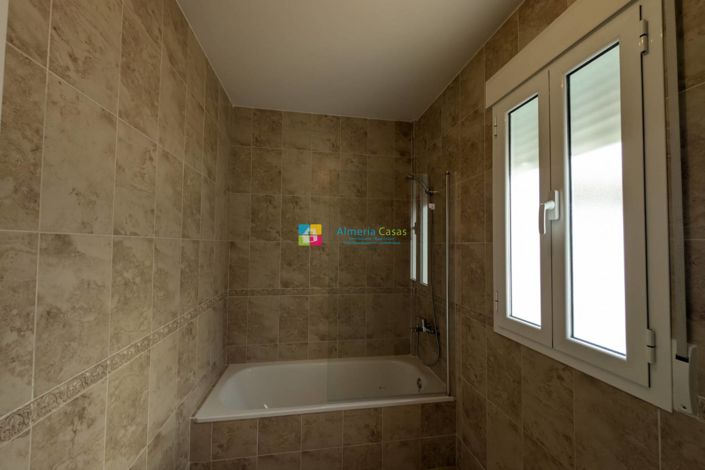 Image No.25-3 Bed Villa for sale