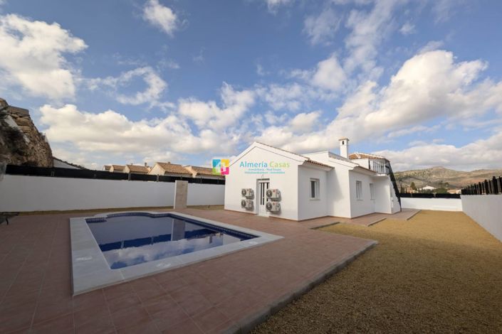 Image No.5-3 Bed Villa for sale