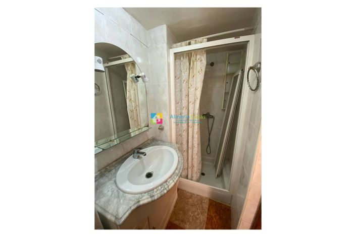 Image No.20-4 Bed Townhouse for sale