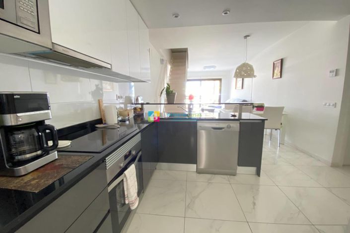 Image No.10-3 Bed Apartment for sale