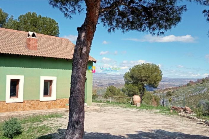 Image No.1-3 Bed Country House for sale