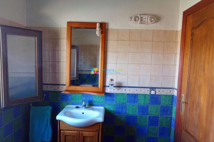 Image No.6-3 Bed Country House for sale