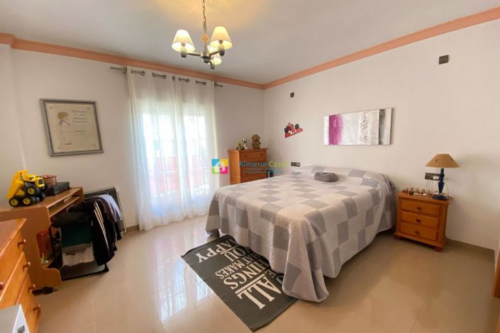 Image No.18-4 Bed Duplex for sale