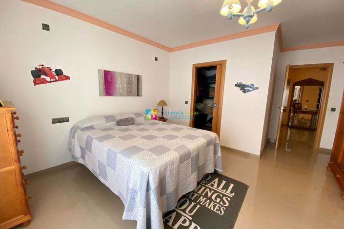 Image No.19-4 Bed Duplex for sale