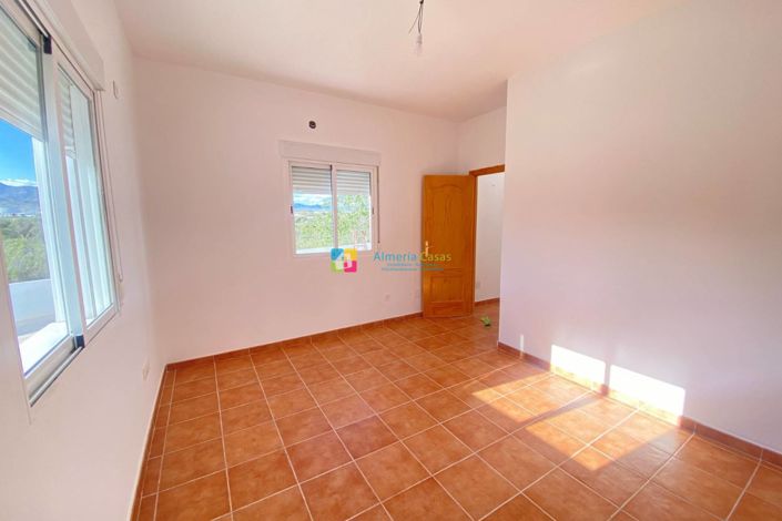 Image No.13-3 Bed Villa for sale