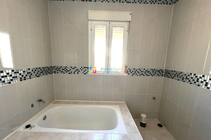 Image No.22-5 Bed Villa for sale