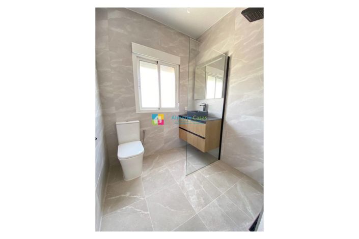 Image No.19-4 Bed Villa for sale