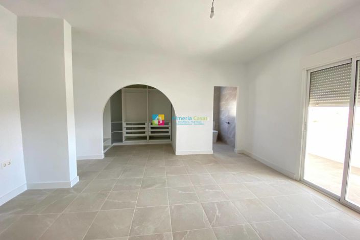 Image No.26-4 Bed Villa for sale