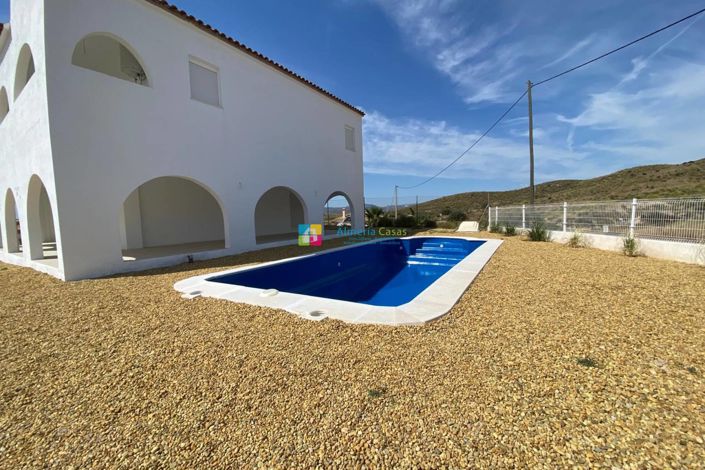 Image No.32-4 Bed Villa for sale