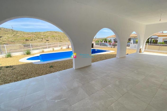 Image No.5-4 Bed Villa for sale