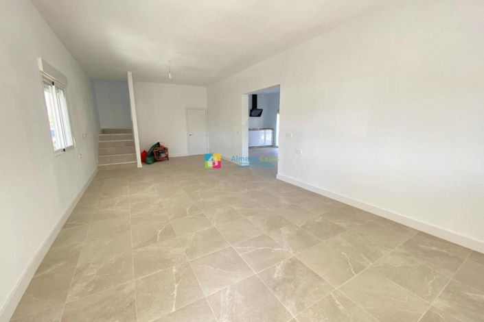 Image No.7-4 Bed Villa for sale