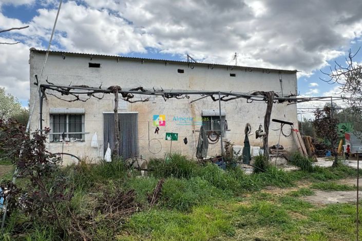 Image No.2-1 Bed Country House for sale