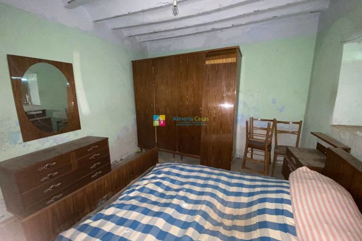 Image No.14-3 Bed Country House for sale