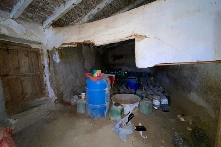 Image No.16-3 Bed Country House for sale