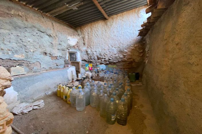 Image No.19-3 Bed Country House for sale