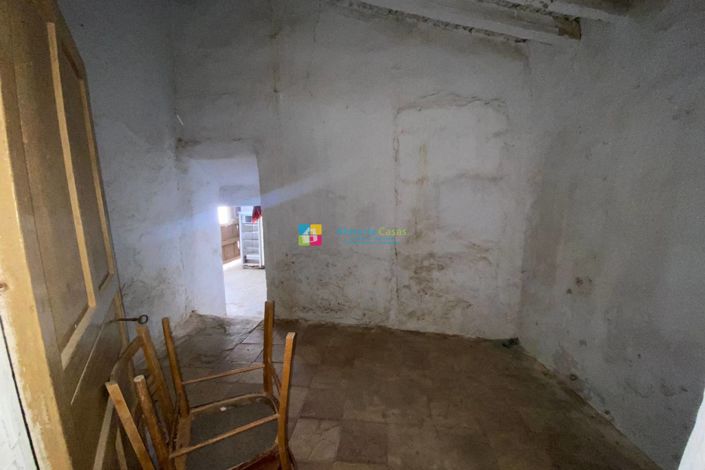 Image No.7-3 Bed Country House for sale