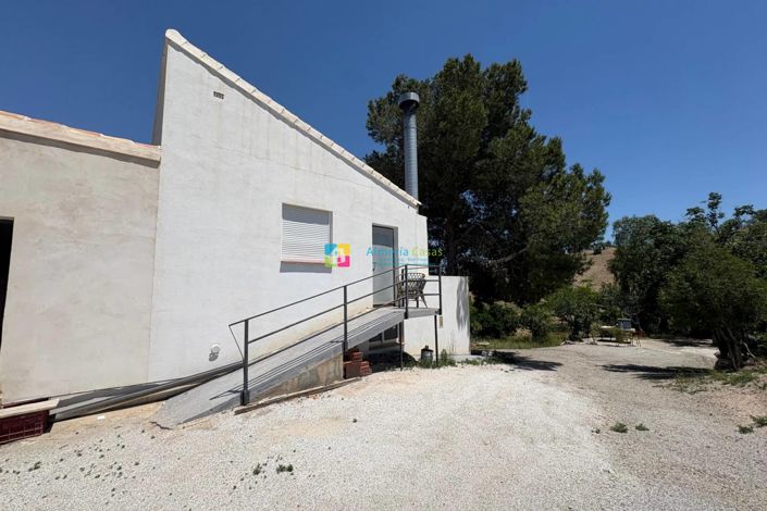 Image No.3-4 Bed Country House for sale