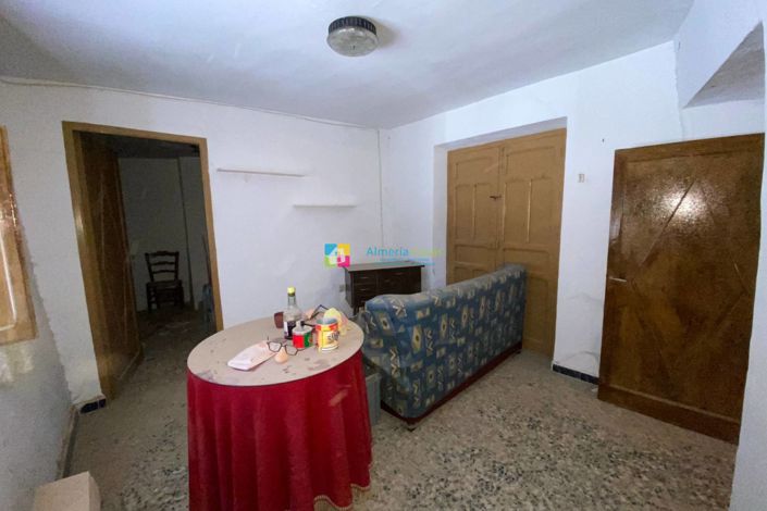 Image No.4-3 Bed Townhouse for sale