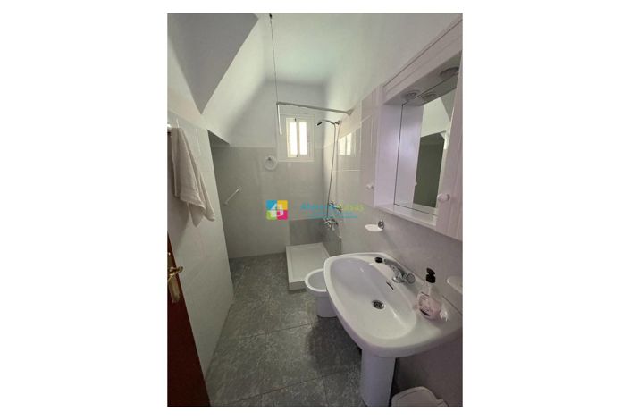 Image No.10-3 Bed Townhouse for sale